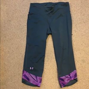 Under armour gym capris
